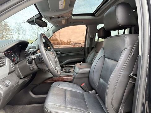 Used 2020 GMC Yukon SLT w/ Premium Edition image 11