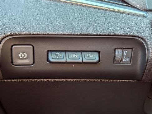 Used 2024 Buick Enclave Avenir w/ Avenir Technology Package AWD/4WD image 55