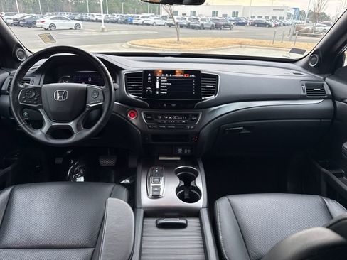 Used 2023 Honda Passport EX-L image 16