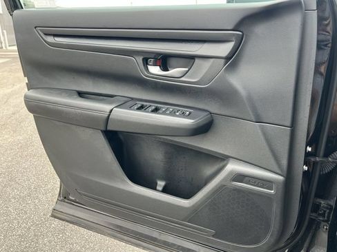 Used 2023 Honda CR-V LX image 29