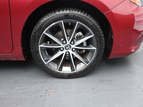 Used 2015 Toyota Camry XSE image 13