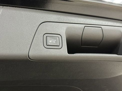 Certified 2024 Buick Envision Sport Touring image 28