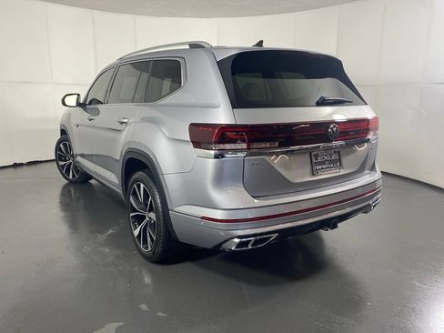 Used 2025 Volkswagen Atlas SEL Premium R-Line AWD/4WD image 8