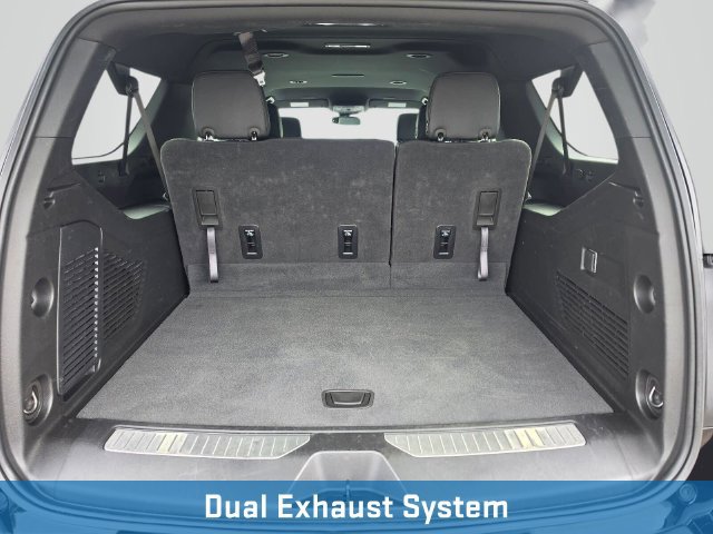 Used 2025 Chevrolet Suburban Z71 AWD/4WD image 19