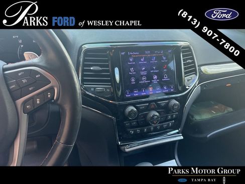 Used 2019 Jeep Grand Cherokee Trailhawk w/ Trailhawk Luxury Group image 10
