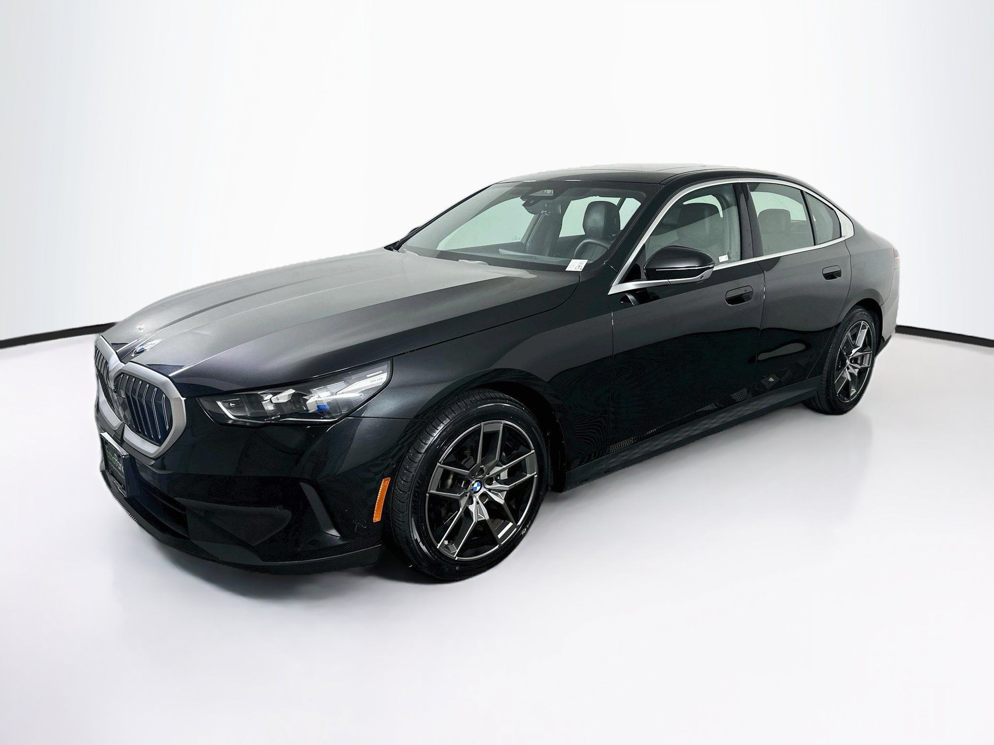 Used 2026 BMW 530i RWD image 3