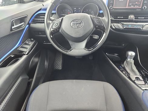 Used 2021 Toyota C-HR XLE FWD image 10