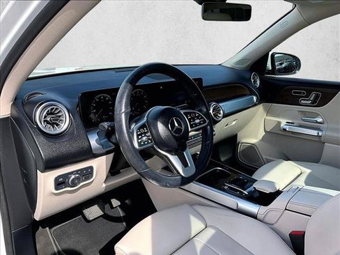 Used 2023 Mercedes-Benz GLB 250 4MATIC image 13