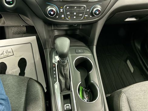 Used 2022 Chevrolet Equinox LT image 17