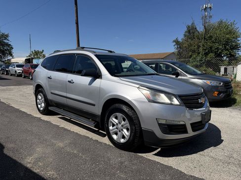 Used 2013 Chevrolet Traverse LS w/ LPO, 'HIT The Road' Package FWD image 3