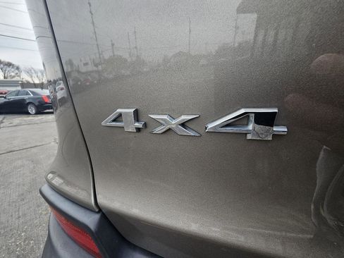 Used 2019 Jeep Cherokee Limited w/ Luxury Group image 12