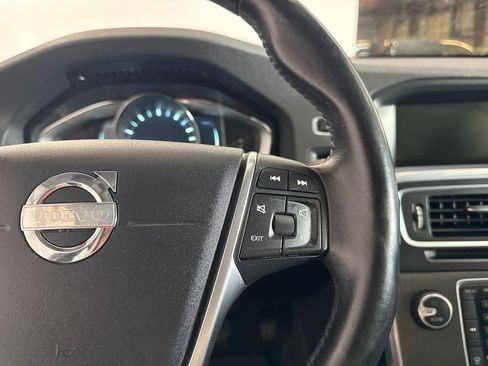 Used 2015 Volvo V60 T5 Premier image 13