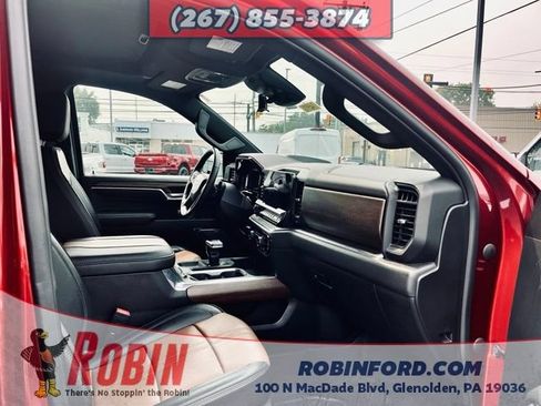 Used 2023 Chevrolet Silverado 1500 High Country w/ High Country Premium Package AWD/4WD image 10