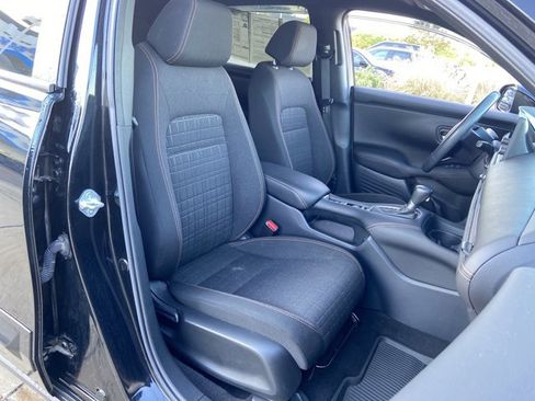 Used 2024 Honda HR-V Sport image 29