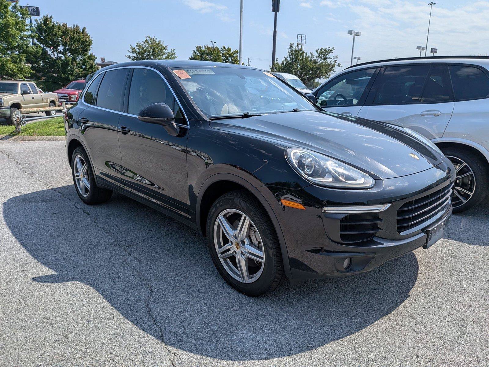 Used 2017 Porsche Cayenne S AWD/4WD image 43