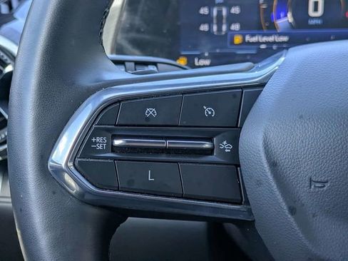 Used 2025 Chevrolet Equinox LT FWD image 25