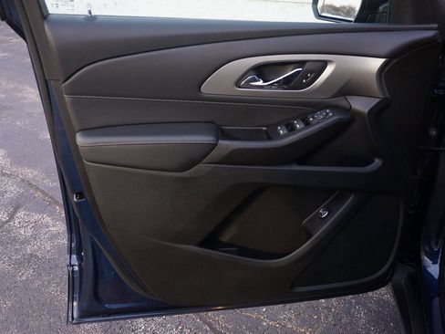 Certified 2023 Chevrolet Traverse LT image 24