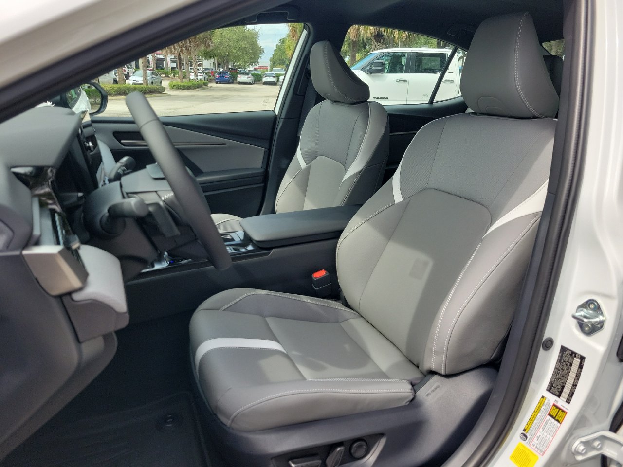 Used 2026 Toyota Camry SE w/ Multimedia Upgrade Package FWD image 17