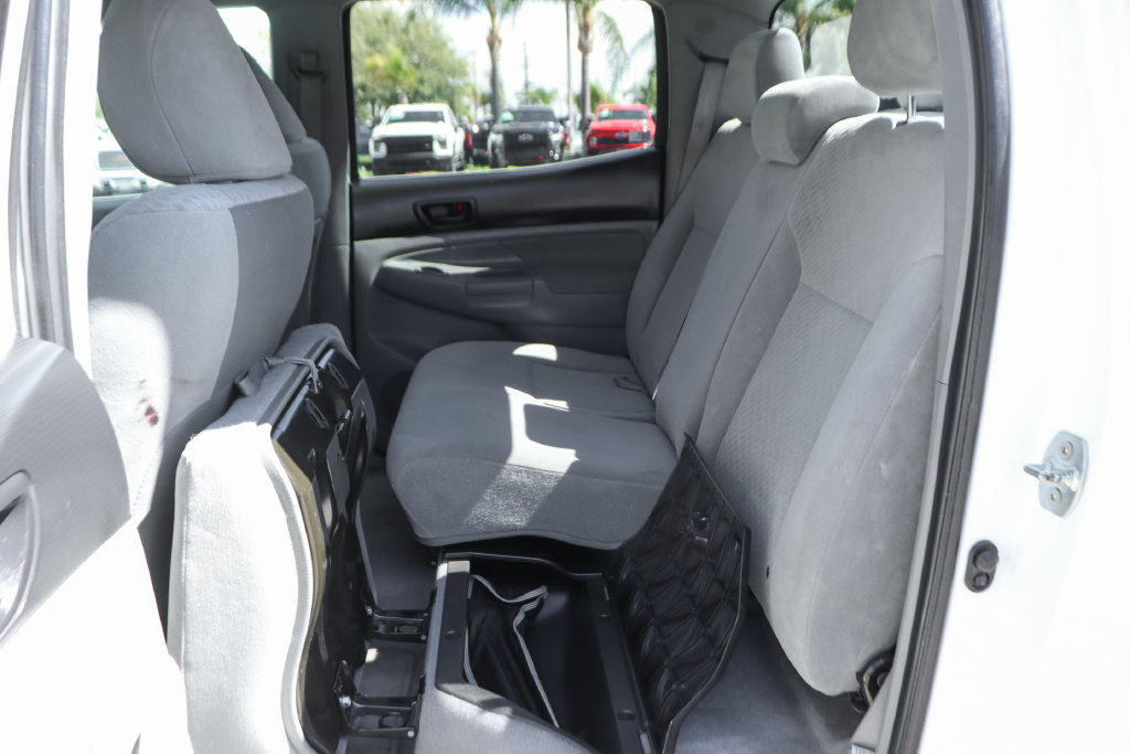 Used 2011 Toyota Tacoma 4x4 Double Cab w/ SR5 Pkg #2 w/JBL Audio image 34