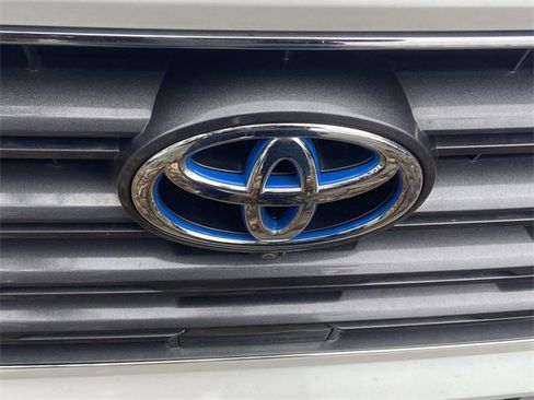 Used 2023 Toyota Sequoia Limited image 9