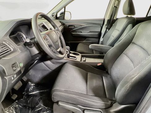 Used 2019 Honda Ridgeline Sport image 19