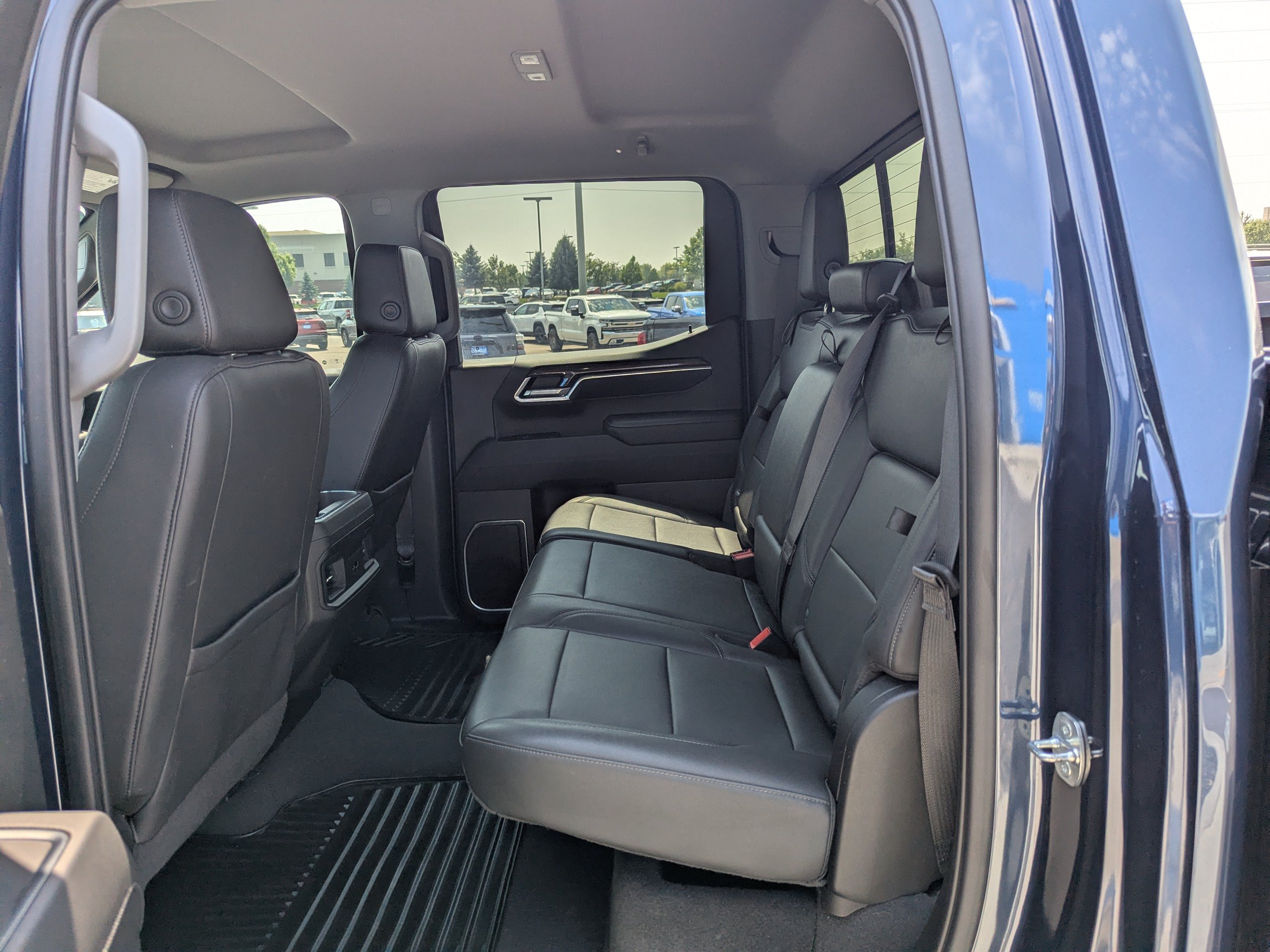 Certified 2022 Chevrolet Silverado 1500 RST w/ Convenience Package II AWD/4WD image 31