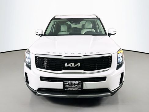 Used 2022 Kia Telluride EX w/ EX Premium Package FWD image 2
