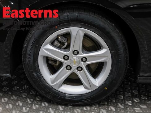 Used 2024 Chevrolet Malibu LT image 32