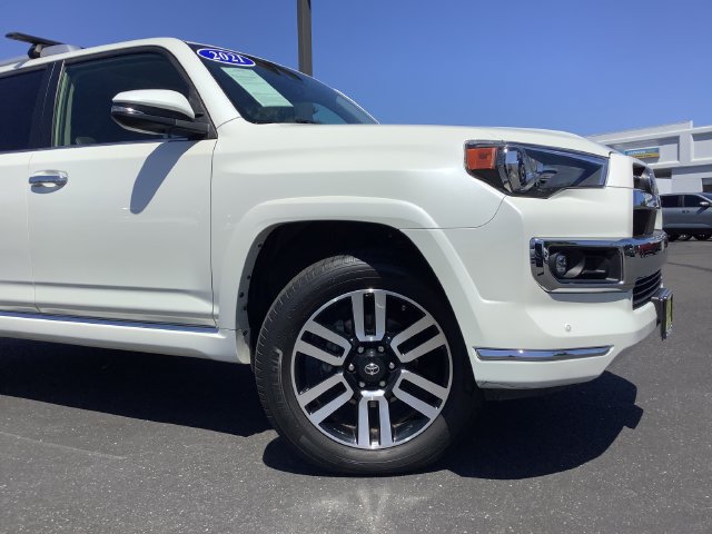 Used 2021 Toyota 4Runner Limited AWD/4WD image 3