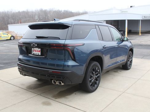 New 2026 Chevrolet Traverse LT w/ Midnight/Sport Edition image 4