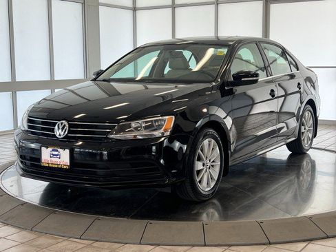 Used 2015 Volkswagen Jetta SE FWD image 3