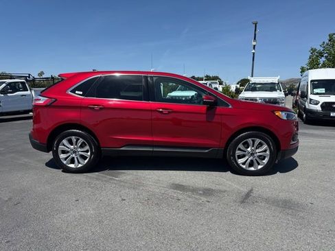 Certified 2024 Ford Edge Titanium image 5