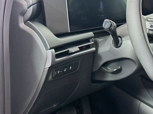 Used 2025 Hyundai Tucson SEL FWD image 17