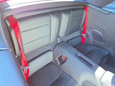 Used 2019 Porsche 911 Turbo image 19