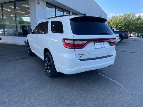 Used 2023 Dodge Durango SXT w/ SXT Blacktop Group AWD/4WD image 7