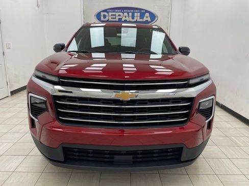 New 2026 Chevrolet Traverse LT w/ Sun and Wheel Package AWD/4WD image 18