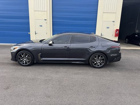 Used 2022 Kia Stinger GT-Line RWD image 2