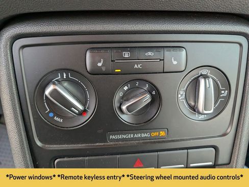 Used 2014 Volkswagen Beetle 1.8T image 6