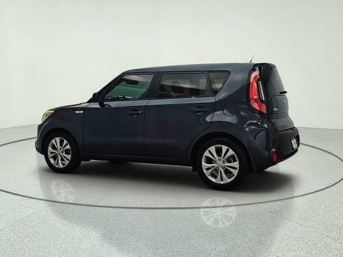 Used 2015 Kia Soul + FWD image 4