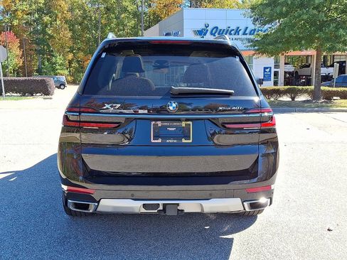 Used 2023 BMW X7 xDrive40i w/ Premium Package image 5