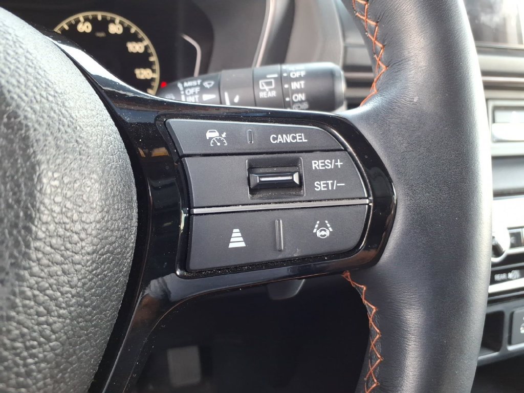 Used 2025 Honda Pilot TrailSport image 32
