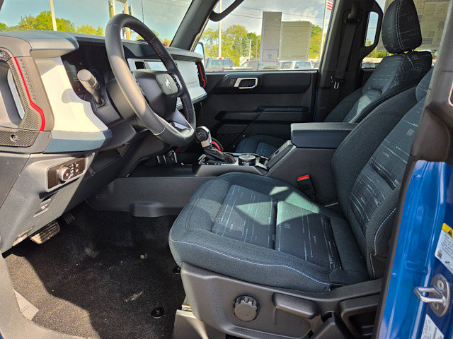 New 2026 Ford Bronco Heritage Edition AWD/4WD image 13