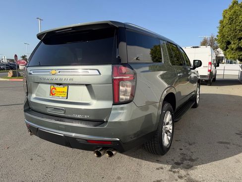 Used 2024 Chevrolet Suburban Premier image 6