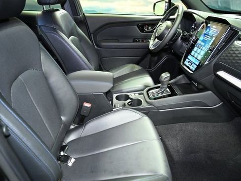 Used 2025 Subaru Forester Limited image 44