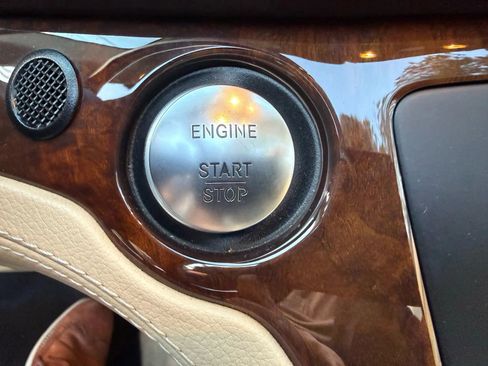 Used 2014 Mercedes-Benz SL 550 image 35