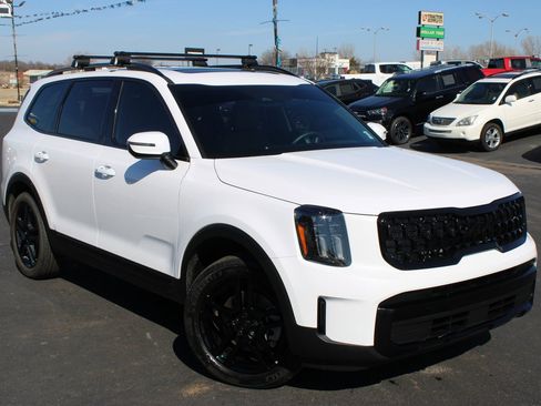 Used 2025 Kia Telluride EX X-Line image 2