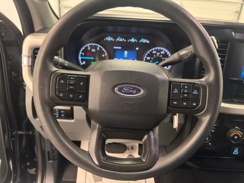 Used 2025 Ford F250 XLT AWD/4WD image 29