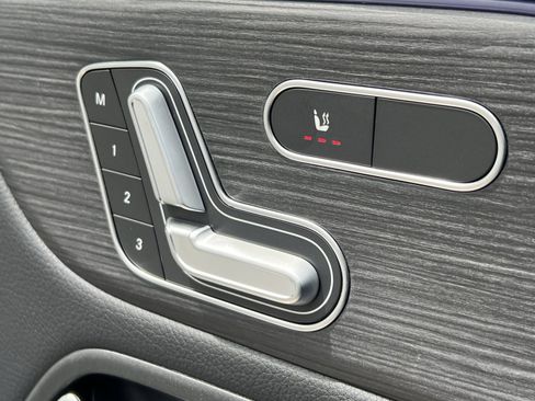 New 2026 Mercedes-Benz GLB 250 4MATIC image 40