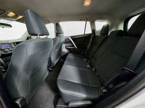 Used 2016 Toyota RAV4 LE FWD image 32