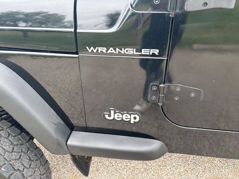 Used 1999 Jeep Wrangler SE image 19